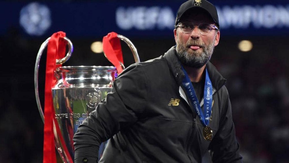 مدرب ليفربول يستغرب ويؤكد: "على الأقل 3 أعوام"