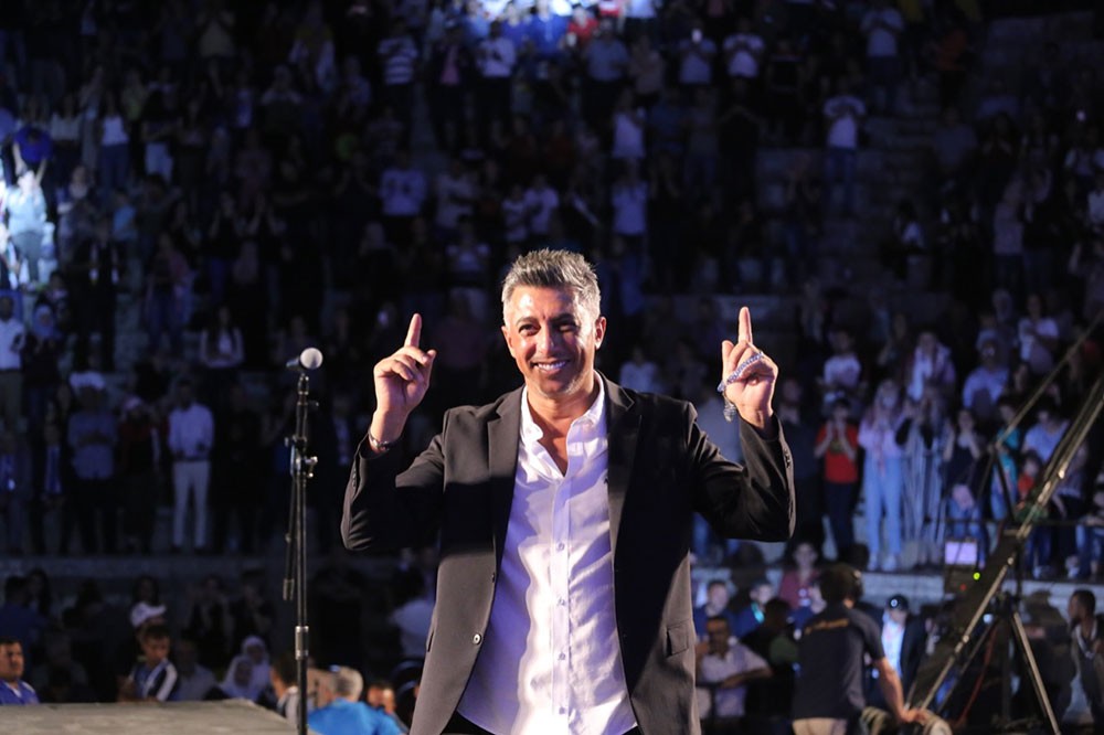   عمر العبداللات يحقق نجاحاً جماهيرياً في إفتتاح جرش 