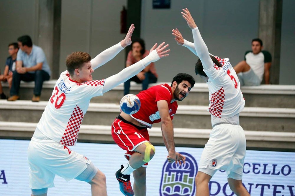 الأحمر الشاب يلاقي تشيلي في بطولة كأس الرئيس