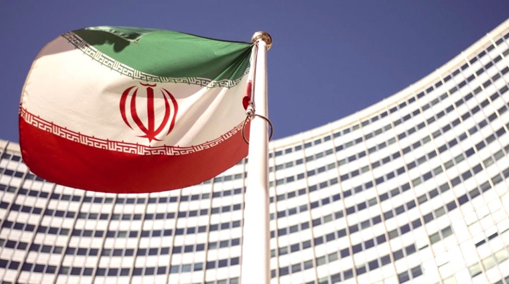 إيران تجس نبض أميركا وأوروبا من خلال رؤسائها السابقين