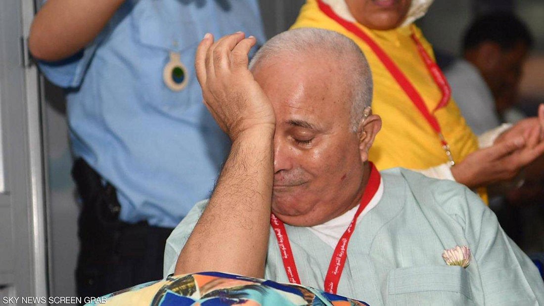  دموع فرح لحاج تونسي "تدشن" مبادرة "طريق مكة" عربيا