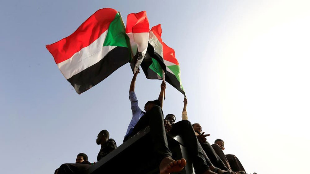 السودان.. توقيف ضباط وقيادات بنظام البشير في محاولة انقلاب