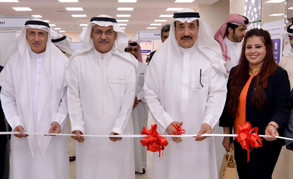 حميدان يفتتح معرض التوظيف في قطاع الضيافة والسياحة والخدمات