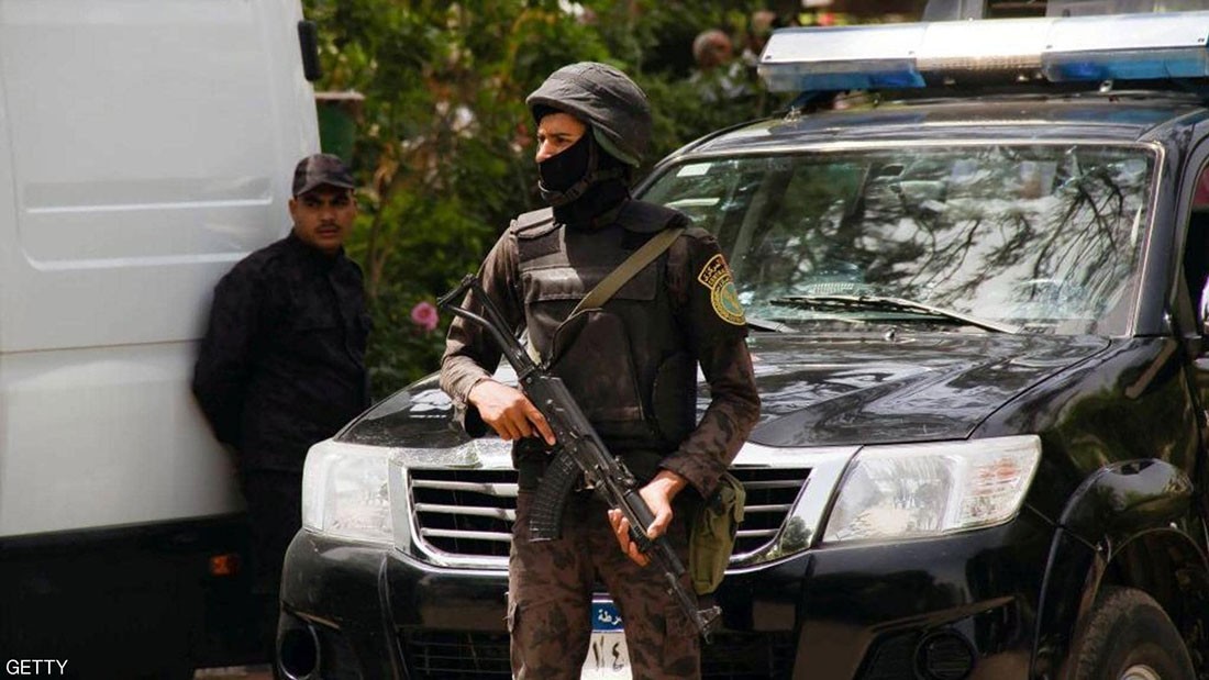  "مضطرب نفسي" يفتح النار بموقف سيارات في القاهرة