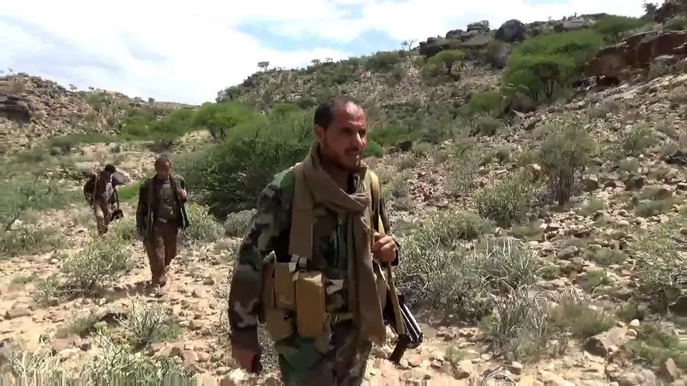 اليمن.. الجيش الوطني يتقدم لجبل ناصة الاستراتيجي بالضالع
