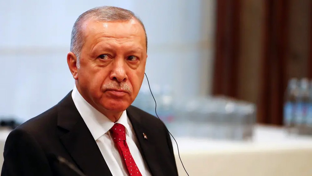 برلماني تركي: أردوغان يتحمل مسؤولية تهجير السوريين