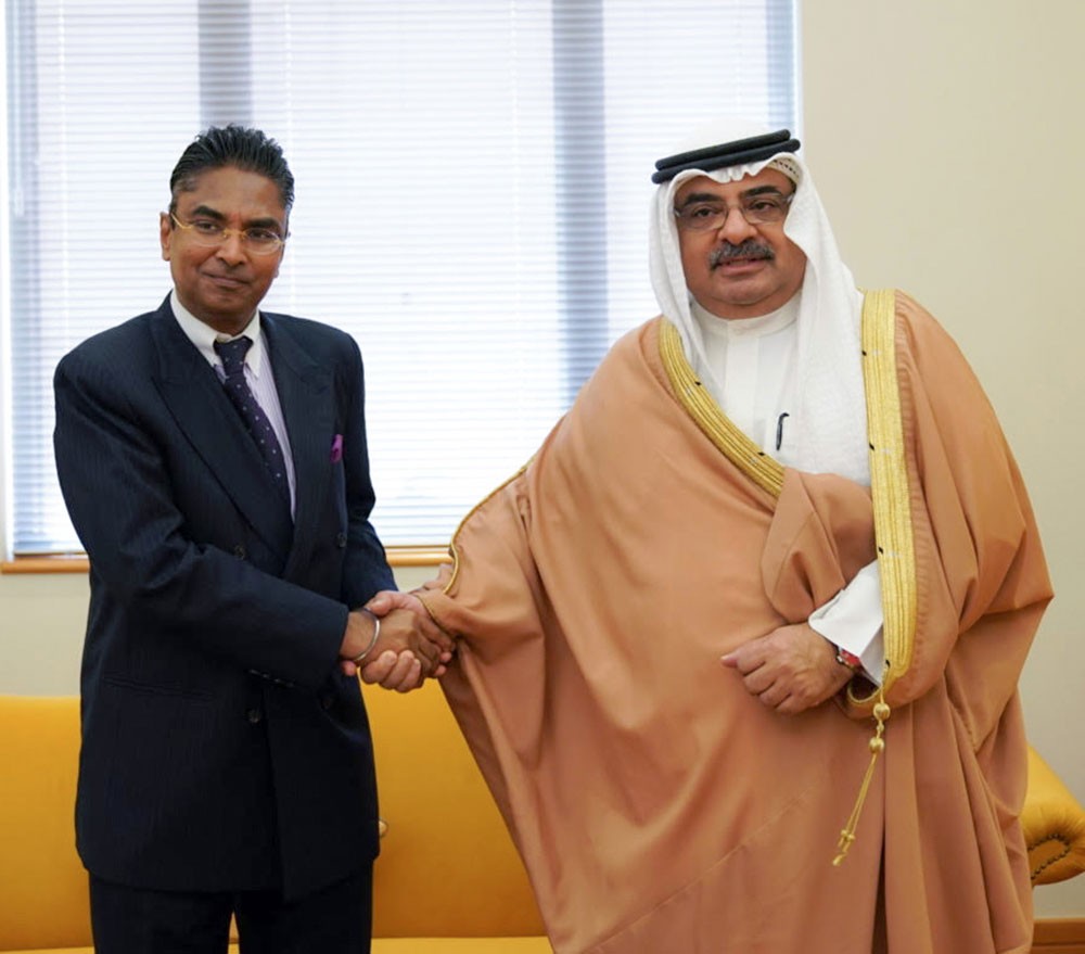 مستشار سمو رئيس الوزراء يستقبل السفير السيرلانكي