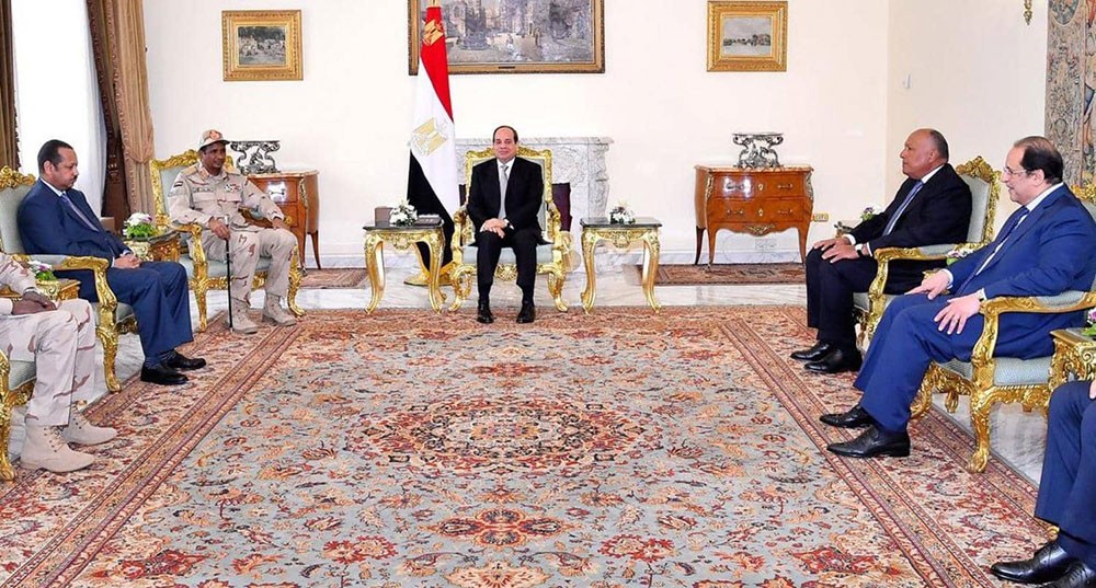 السيسي يؤكد موقف مصر الداعم للسودان