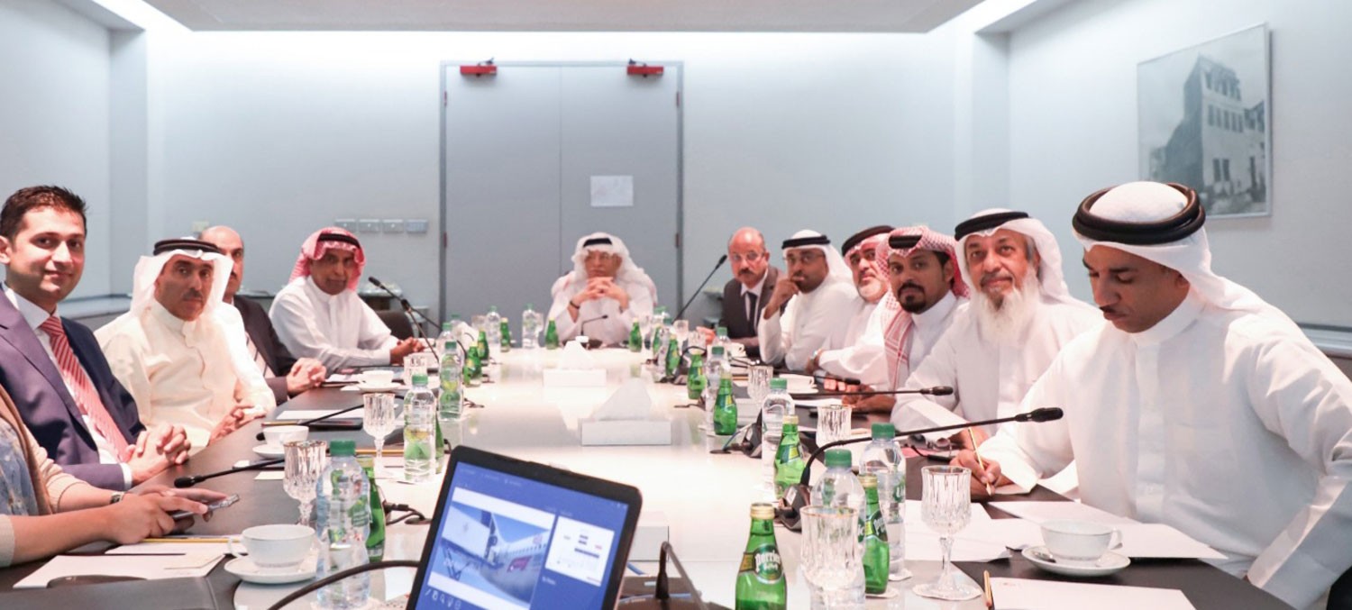 "البحرنة النيابية" تزور "باس" وتشيد بالاهتمام بالثروة البشرية ونسبة البحرنة