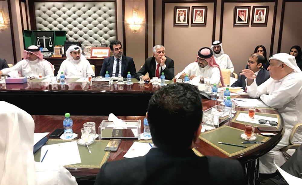"المركزي" يناقش مع شركات التأمين معالجة شكاوي الزبائن