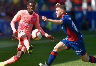 برشلونة يصعد السنغالي واغي للفريق الأول
