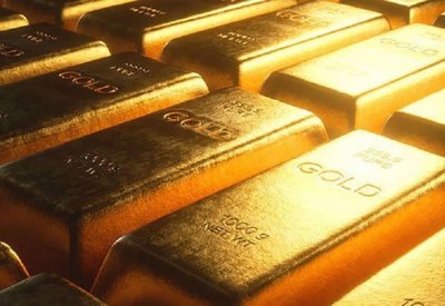 جني الأرباح يهوي بأسعار الذهب