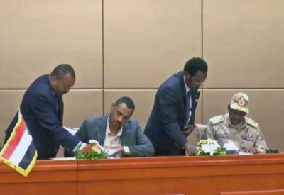 السودان.. التوقيع بالأحرف الأولى على الإعلان الدستوري