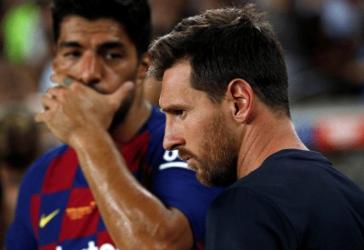  سواريز يقود برشلونة لفوز قاتل على المدفعجية