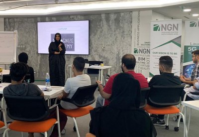 مركز "إن جي إن" ينظم لقاء تحفيزيا لكوادره ومتدربيه