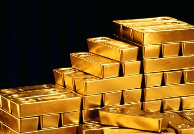  الذهب يعاود الصعود صوب ذروة 6 سنوات