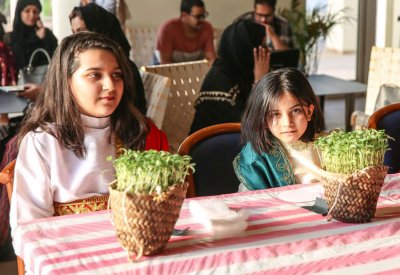 عشرات الأطفال يشاركون في ورشة "الحية بيه" في متحف موقع قلعة البحرين