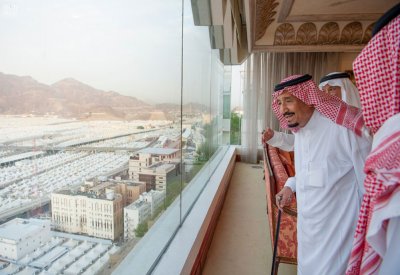 خادم الحرمين: السعودية رحبت بجميع الحجاج دون استثناء