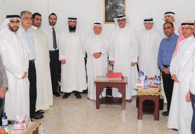 الخياط يبحث مع الدوي احتياجات ثانية المحرق