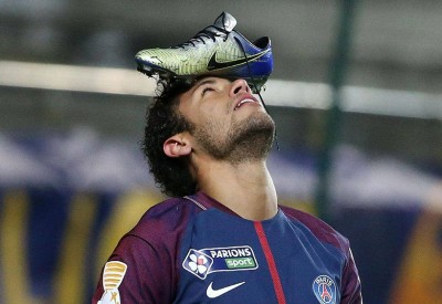 سان جرمان يلتقي مسؤولي برشلونة بشأن استعادة نيمار
