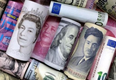 الين يتمسك بمكاسبه والمتعاملون يسعون للملاذات الآمنة