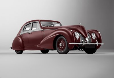 اعادةBENTLEY CORNICHE الأسطورية من جديد