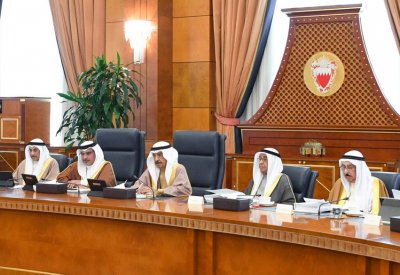 سمو رئيس الوزراء يأمر بتطوير برنامج البعثات الدراسية الحالي وآليات العمل المتبعة فيه