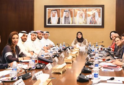 تنفيذية (التطلعات التشريعية) تبحث تعديل القوانين المتعلقة بالخدمات الإلكترونية