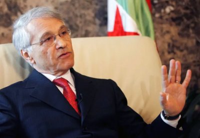 الجزائر.. مذكرة توقيف دولية بحق وزير النفط الأسبق