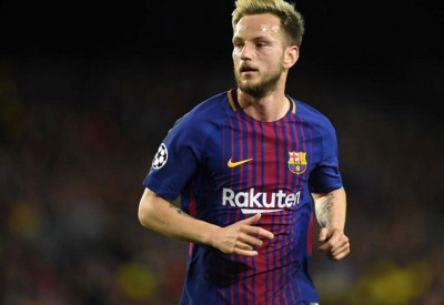بعد "شد وجذب".. برشلونة يحدد مصير راكيتيتش