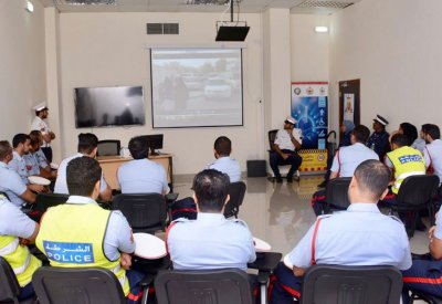 الإدارة العامة للمرور تنظم عددا من المحاضرات لتأمين سلامة الطلاب وحركة السير