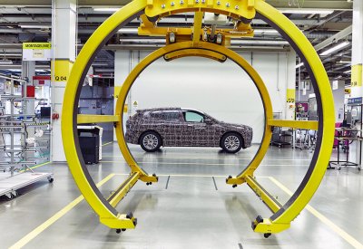 المصنع التجريبي الخاص لتصنيع النموذج الأولي لطراز BMW iNEXT