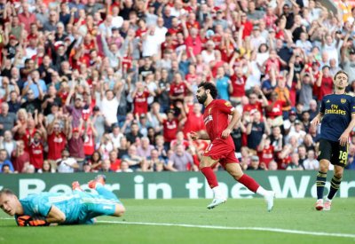 صلاح يتلاعب بدفاع أرسنال ويقود ليفربول إلى فوز عريض