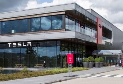 الحرب التجارية تدفع Tesla لزيادة أسعار سياراتها في الصين
