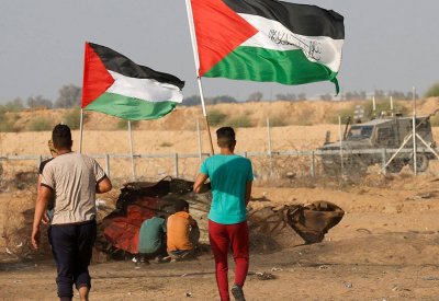  غارة إسرائيلية على موقع لحماس بغزة بعد إطلاق قذيفة فلسطينية 