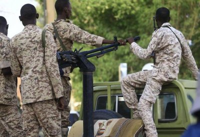  السودان.. بدء محاكمة العشرات من رجال الأمن في "قضية المدرس" 