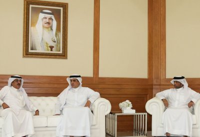 وزير الإعلام يستقبل مدير عام جهاز إذاعة وتلفزيون الخليج