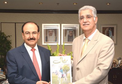 ميرزا يستقبل الكاتب حافظ عبدالغفار 