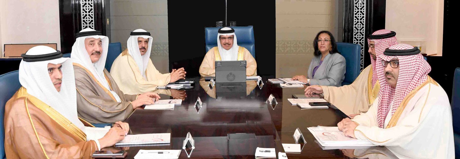 وزير الداخلية: إذا كانت إيران استهدفت الطائفة الشيعية في البحرين فإن قطر استهدفت الطائفتين