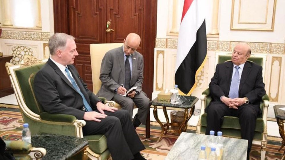 هادي: تنسيق يمني أميركي لمواجهة تدخلات إيران وأطماعها