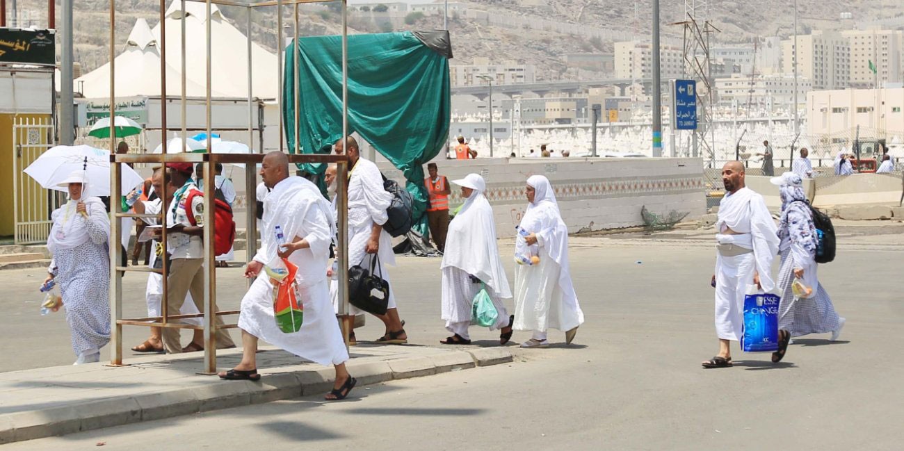 ضيوف الرحمن يتوافدون إلى منى لقضاء يوم التروية