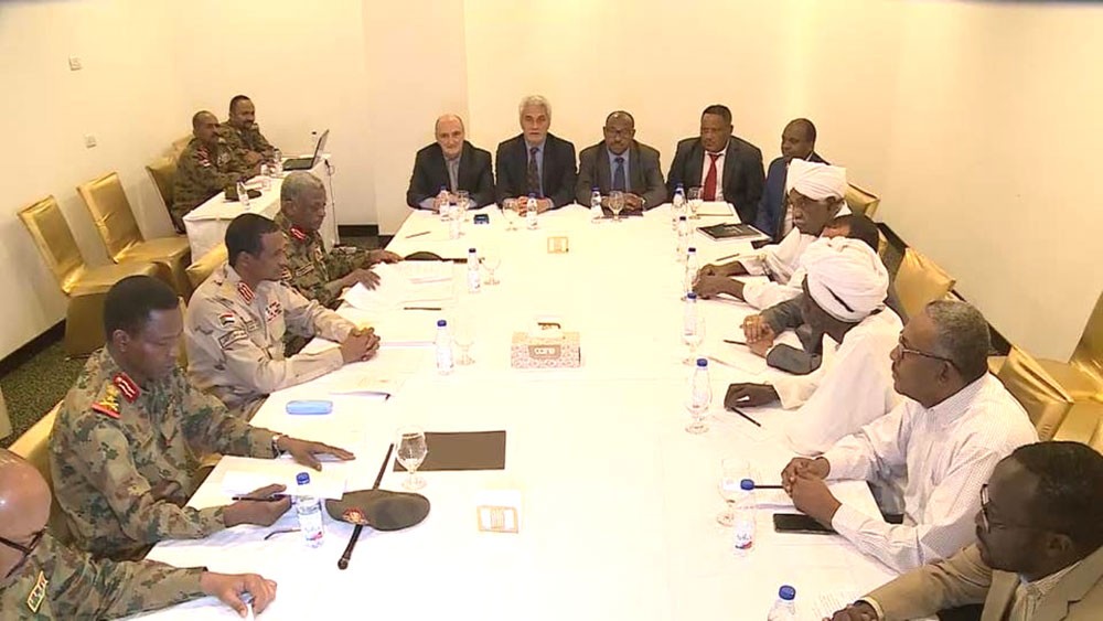 المعارضة ترشح عبد الله حمدوك رئيساً لحكومة السودان