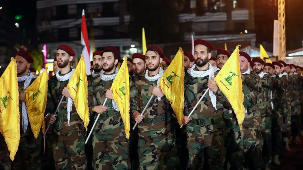 "خزان حزب الله" بلبنان يغلي.. والوعود "التنموية" تتبخر!