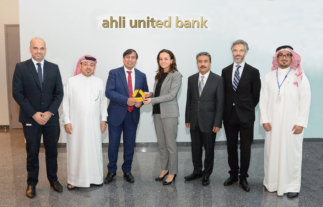 البنك الأهليّ المتّحد يتسلّم من كومرز بنك (Commerz Bank) جائزة المعالجة المباشرة (STP) 