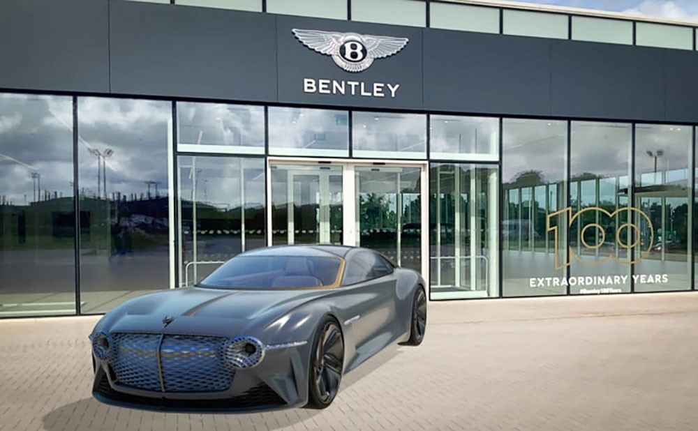 BENTLEY تطوّر تطبيقاً لاستعراض النموذجيةEXP 100 GT