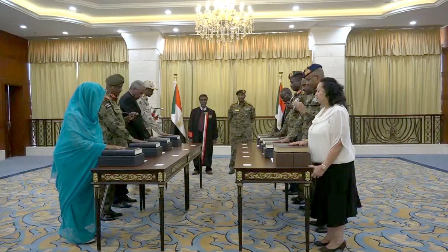 السودان.. مجلس السيادة يؤدي اليمين الدستورية