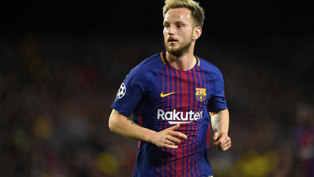 بعد "شد وجذب".. برشلونة يحدد مصير راكيتيتش