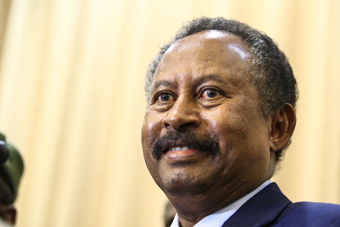  حمدوك: أجري محادثات مع واشنطن لرفع السودان من لائحة الإرهاب 