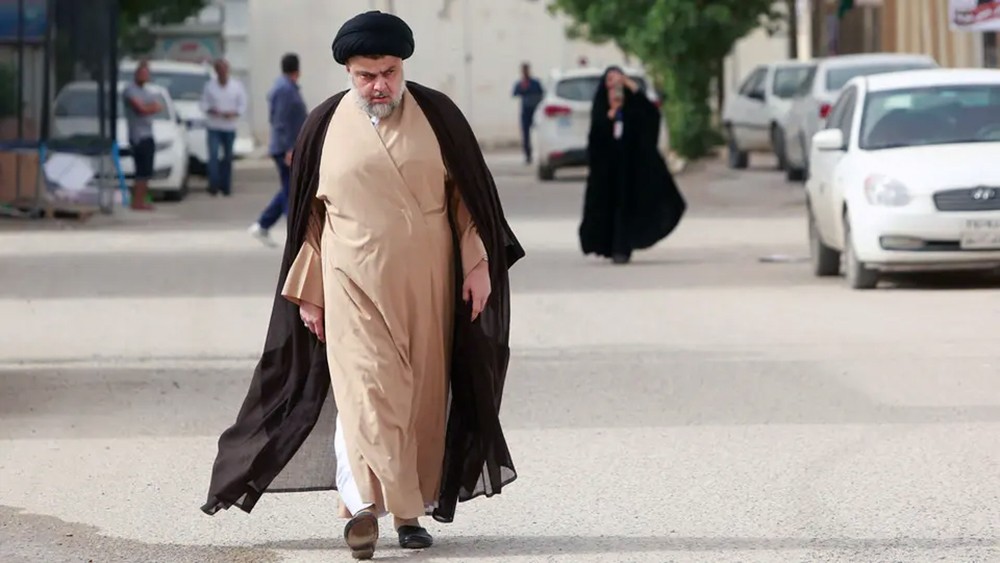 الصدر يغرد خارج سرب الحشد.. "لا للهتافات الرنانة"
