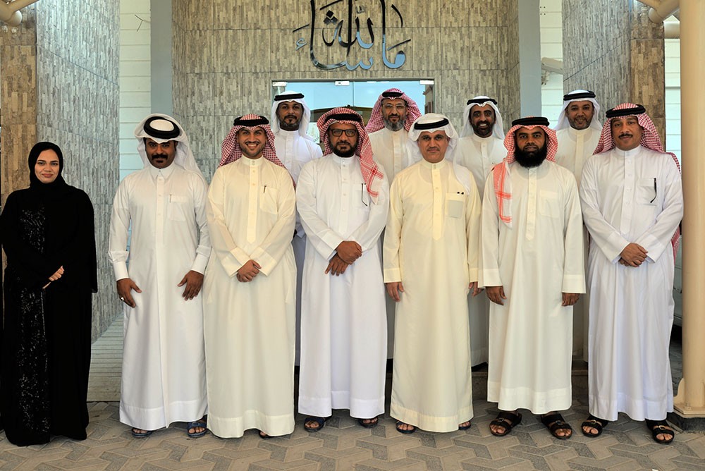 وكيل البلديات يلتقي رئيس وأعضاء بلدي الجنوبية